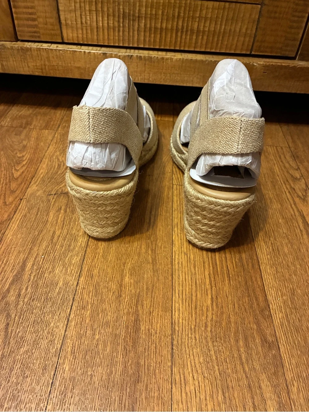 Easy Spirit Beige Gold Canvas Espadrille Wedge with Crossover Straps Sz 7 NWT